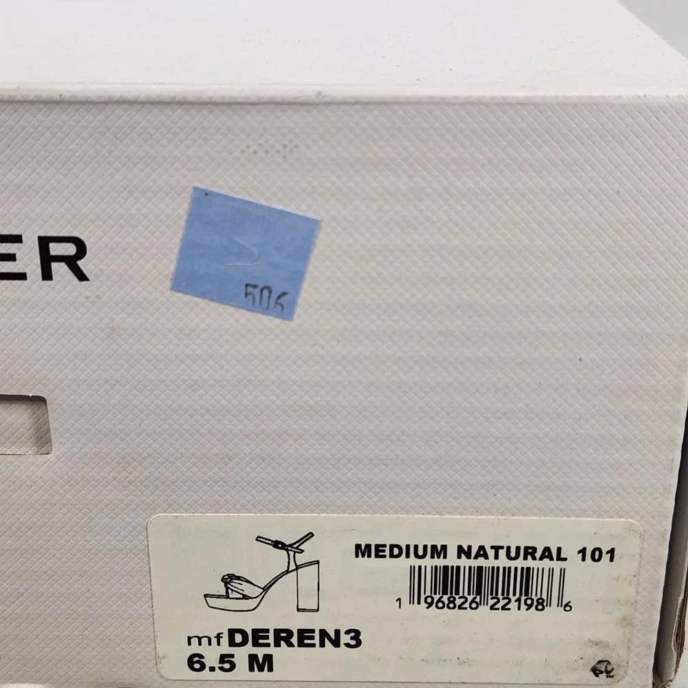 Marc Fisher Deren3 Sandals Women Size 6.5 Medium Natural Woven Platform Heels